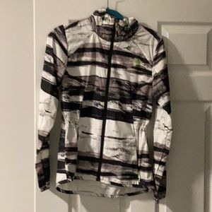 North Face windbreaker in small.